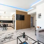 M&b Luxury Villa *