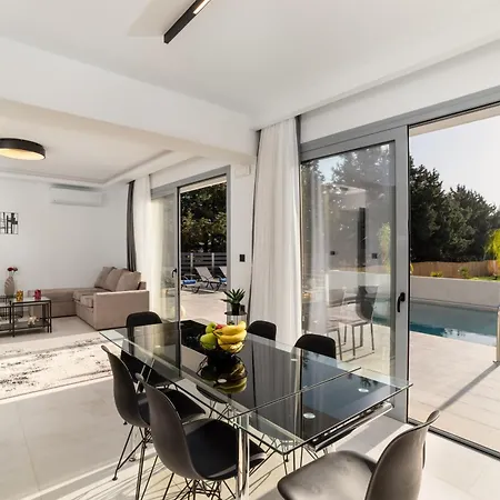 Villa M&b Luxury Haraki