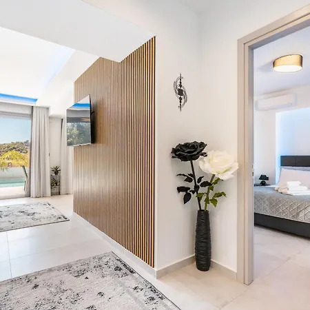 M&b Luxury Villa *