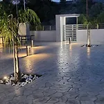 M&b Luxury Villa Charaki